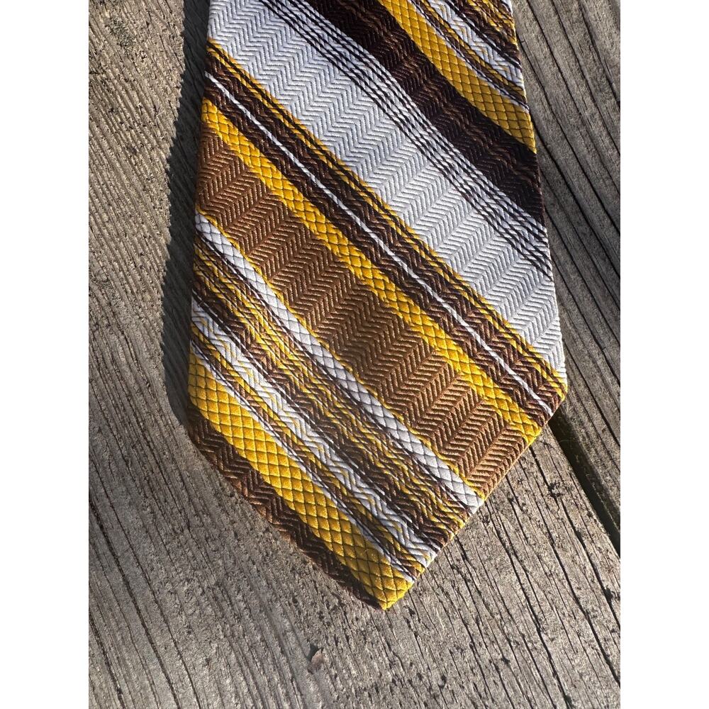 Vintage 1970s Sears Textured Herringbone Stripe Wide Blade Tie